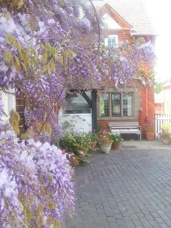 Bed and Breakfast Cotton Farm Честер Екстер'єр фото